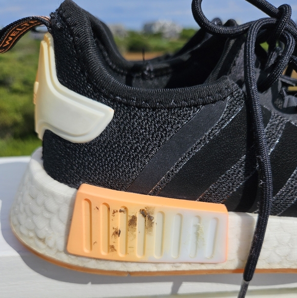 Adidas NMD R1 Running Sneakers Shoes Black Peach Size 9 - Picture 3 of 12